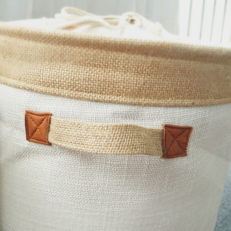 Faltbarer Wäschekorb weiß