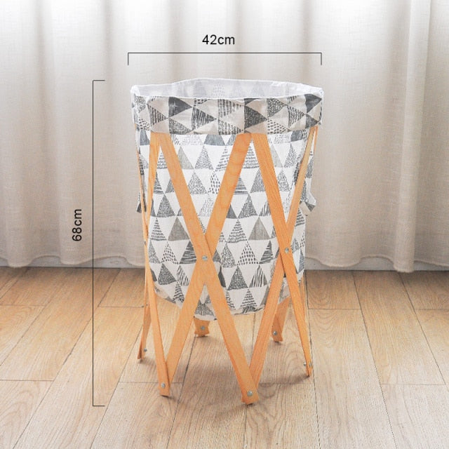 Wäschekorb aus Holz und Baumwolle